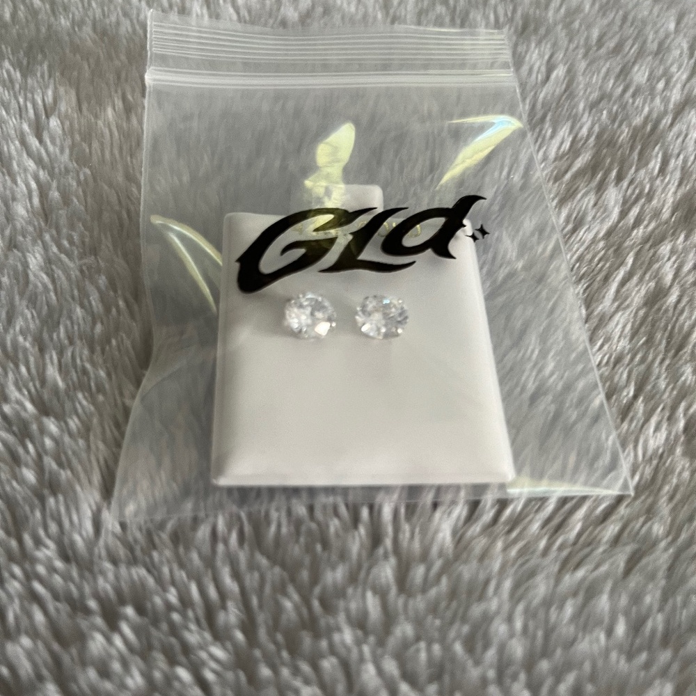 Men’s GLD Stud Earrings